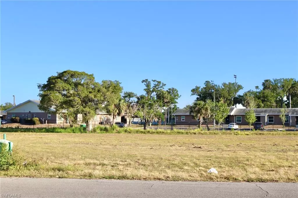 Fort Myers, FL 33905,4281 Arlington AVE