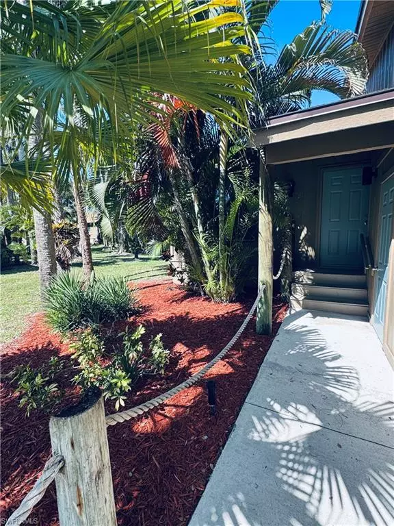Fort Myers, FL 33908,17565 Osprey Inlet CT