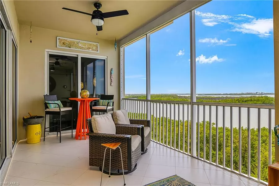 337 Vintage Bay DR #D28, Marco Island, FL 34145