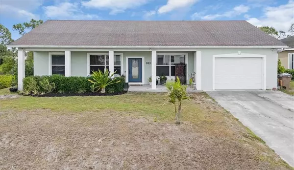 923 Citrus AVE S, Lehigh Acres, FL 33974