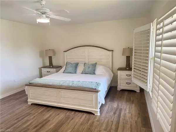 Naples, FL 34105,4907 Europa DR