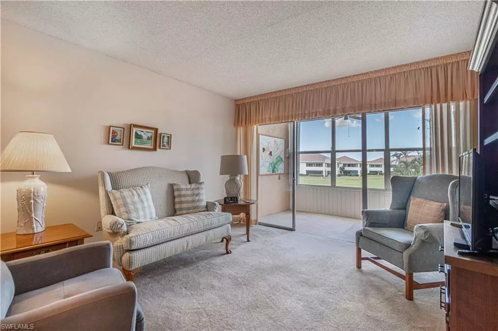 Fort Myers, FL 33907,1624 Pine Valley DR #212