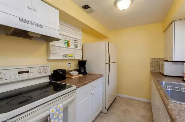 Fort Myers, FL 33908,11093 Kelly RD