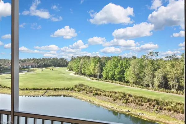 Naples, FL 34112,3830 Sawgrass WAY #2944