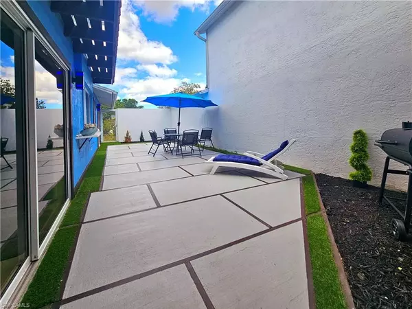 Fort Myers, FL 33919,13665 Abbey DR #2