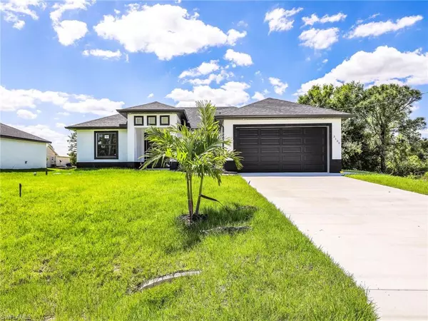 3105 46th ST W, Lehigh Acres, FL 33971