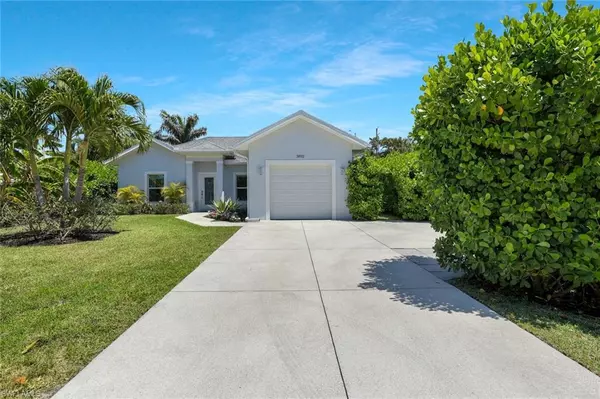 Naples, FL 34103,3892 14th ST N