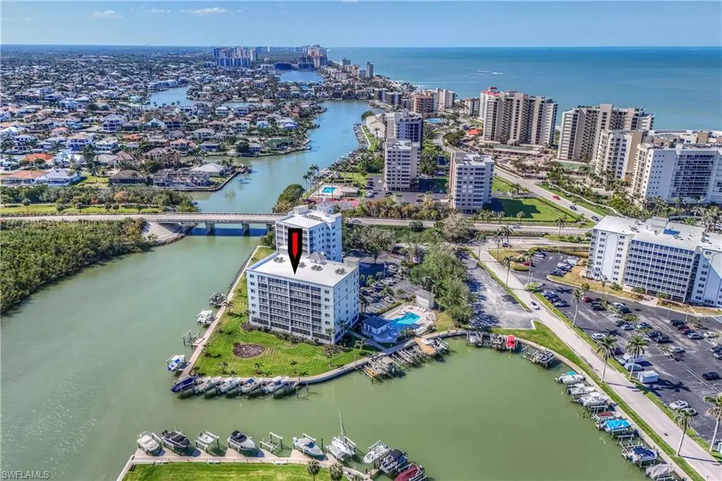 Naples, FL 34108,33 Bluebill AVE #A404
