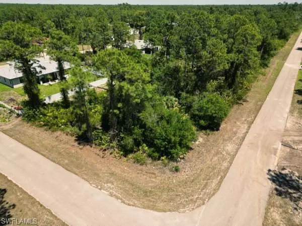 843 Ashland ST E, Lehigh Acres, FL 33974