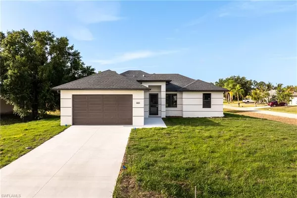 5327 Beauty ST, Lehigh Acres, FL 33971