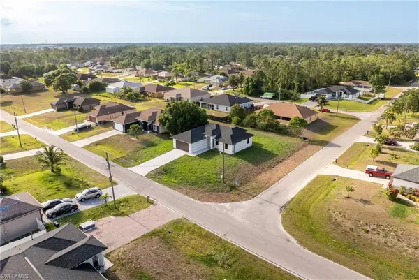 Lehigh Acres, FL 33971,5327 Beauty ST