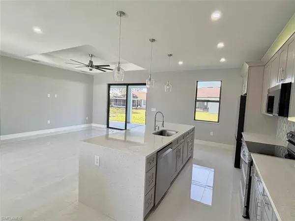 Lehigh Acres, FL 33976,3711 7th ST SW