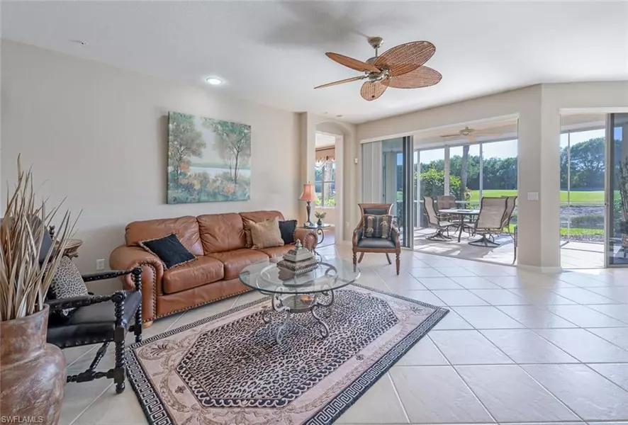 4660 WINGED FOOT CT #102, Naples, FL 34112