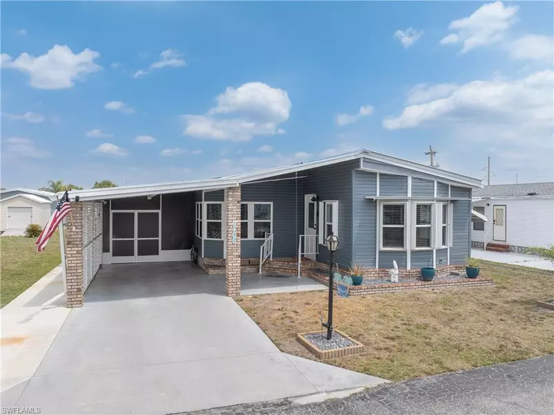 9105 Flamingo CIR, North Fort Myers, FL 33903