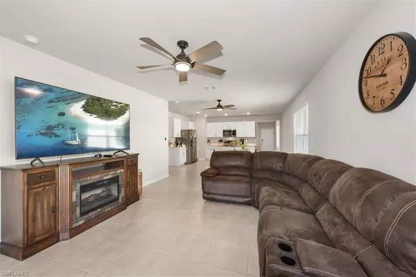 North Fort Myers, FL 33917,8813 Swell Brooks CT