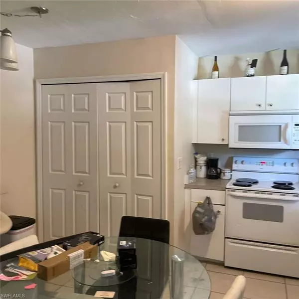 Lehigh Acres, FL 33973,4614 Douglas LN