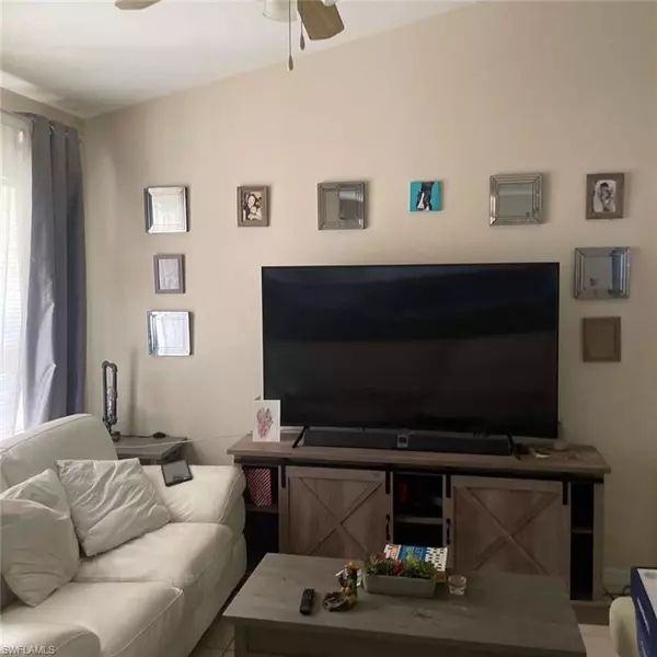Lehigh Acres, FL 33973,4614 Douglas LN