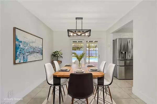 Naples, FL 34110,124 Flame Vine DR