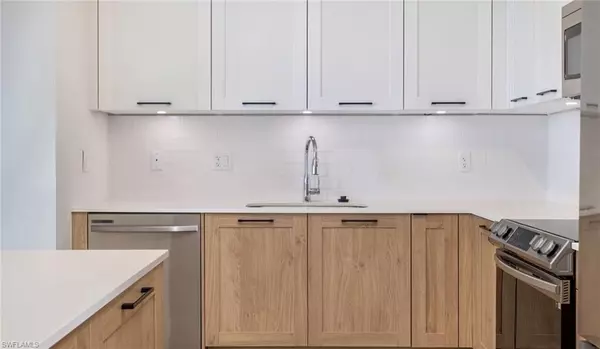 Estero, FL 33928,22980 Vista Edera CIR #4-205