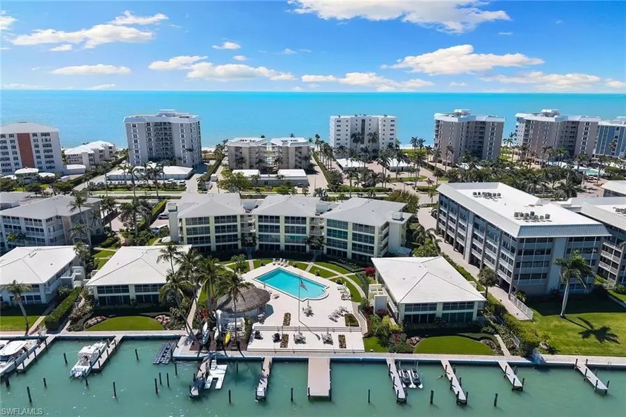 2850 Gulf Shore BLVD N #304, Naples, FL 34103