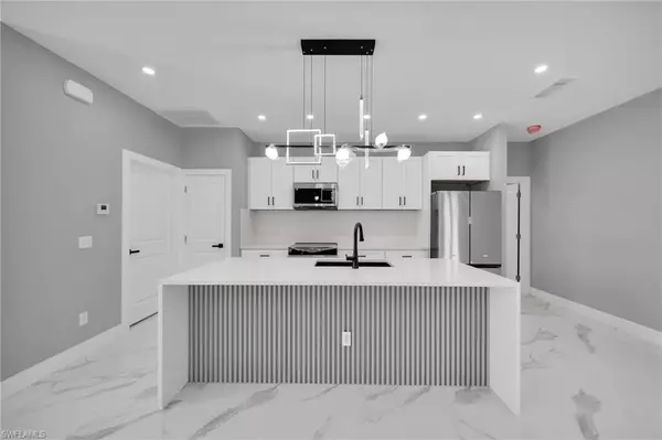 Lehigh Acres, FL 33974,728 Ashley RD