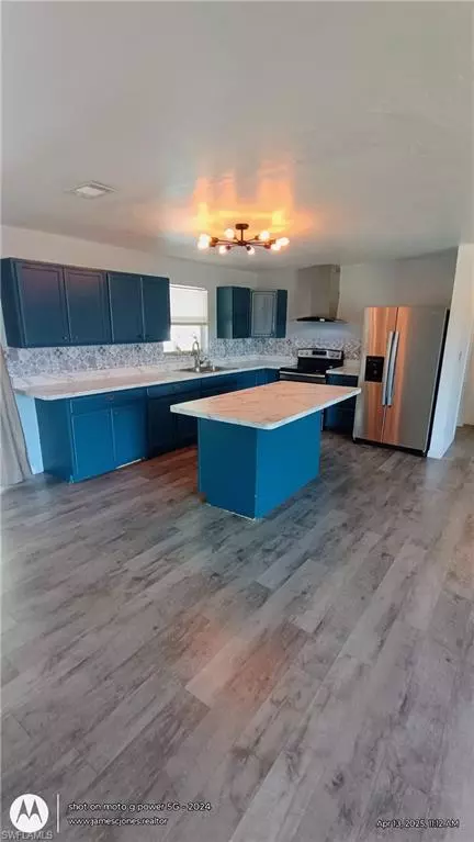 Fort Myers, FL 33905,205 Utah AVE