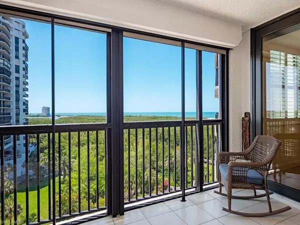 Naples, FL 34108,6075 Pelican Bay BLVD #705