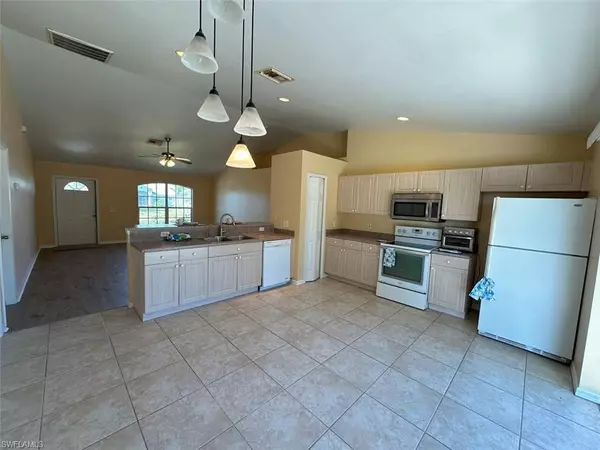 Cape Coral, FL 33993,2718 NW 5th ST