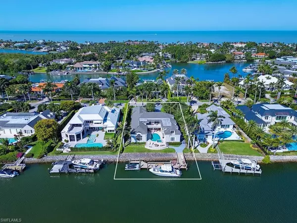 Naples, FL 34102,3175 Fort Charles DR