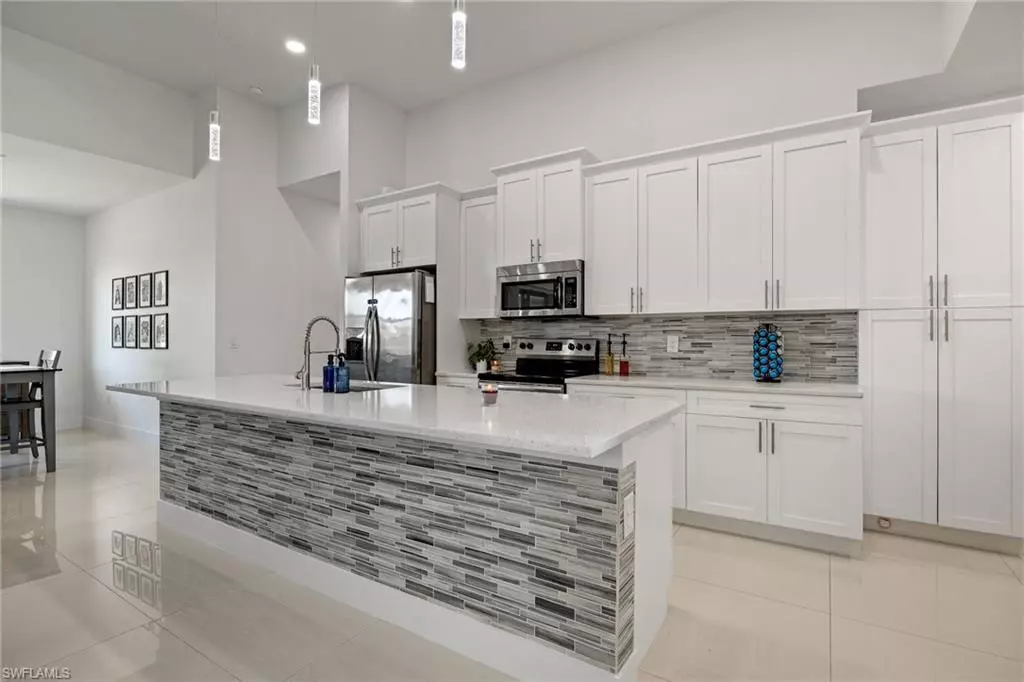 Cape Coral, FL 33909,2125 NE 17th ST