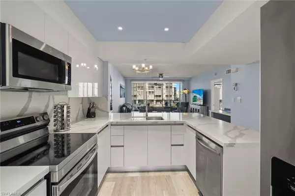 Fort Myers Beach, FL 33931,4491 Bay Beach LN #113