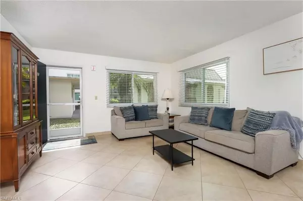 Naples, FL 34102,766 Central AVE #119