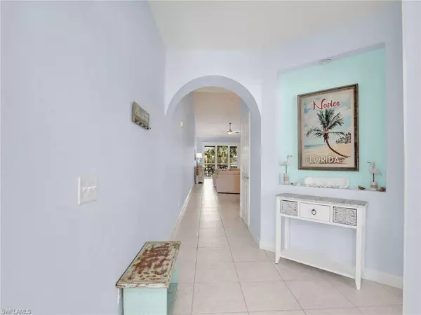 Naples, FL 34109,2110 Cay Lagoon DR #122