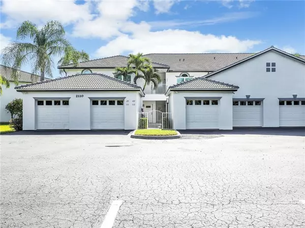 Naples, FL 34109,2110 Cay Lagoon DR #122