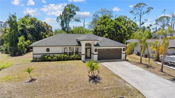 8096 Cypress DR S, Fort Myers, FL 33967