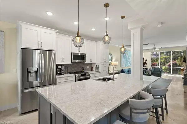 Naples, FL 34108,7087 Barrington CIR #102