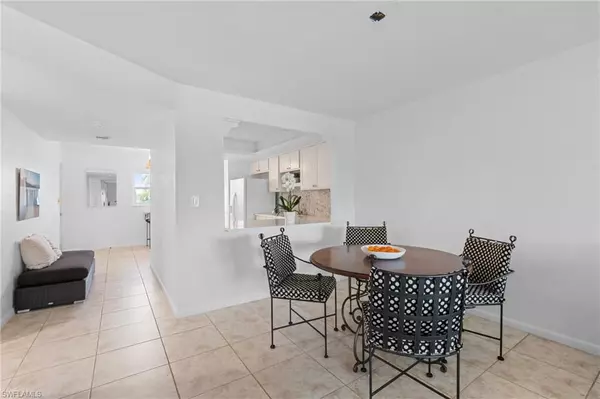 Naples, FL 34112,354 Charlemagne BLVD #E204