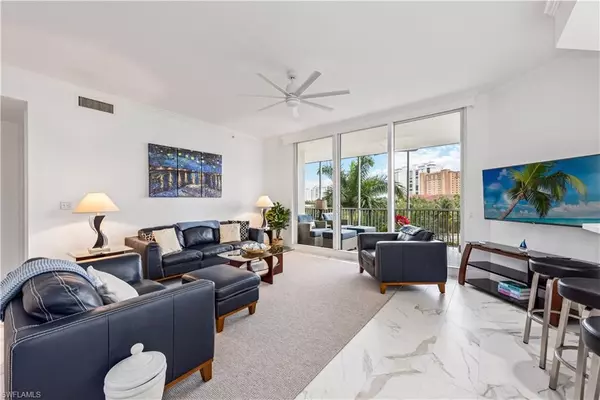 Naples, FL 34108,400 Flagship DR #402
