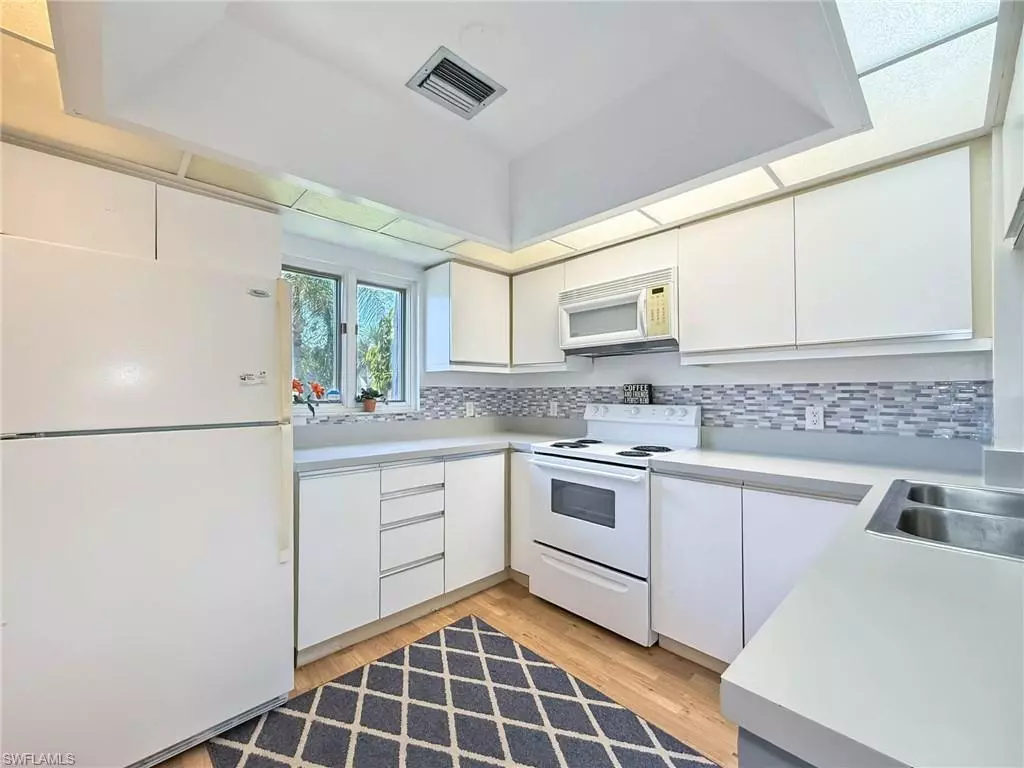 Naples, FL 34105,1632 Spoonbill LN #B