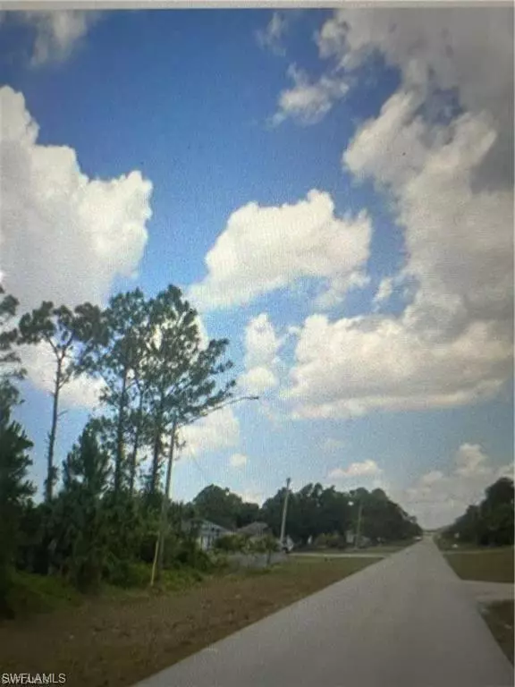 Lehigh Acres, FL 33974,1060 Sunrise BLVD