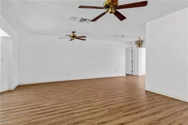 Cape Coral, FL 33904,5358 Coral AVE