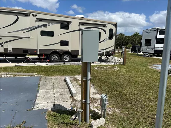 Fort Myers, FL 33908,19681 Summerlin 261 RD
