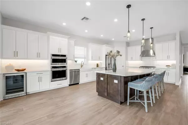 15766 CORTINA ST, Naples, FL 34114