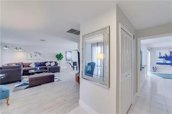 Cape Coral, FL 33914,706 SW 52nd ST