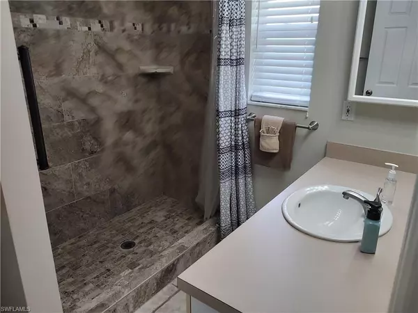 Cape Coral, FL 33914,5126 SW 19th PL