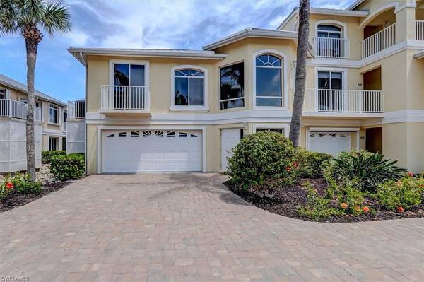 281 Lenell RD #1 (7-A), Fort Myers Beach, FL 33931