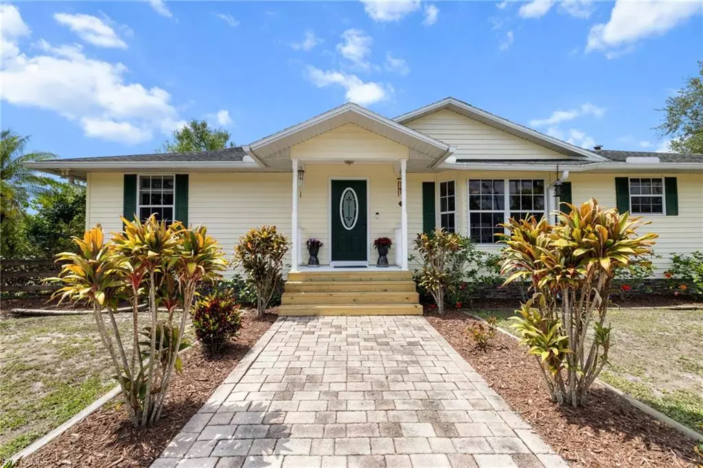 Alva, FL 33920,3200 Styles RD