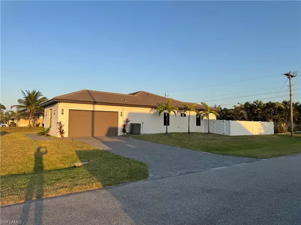Cape Coral, FL 33991,212 SW 19th TER
