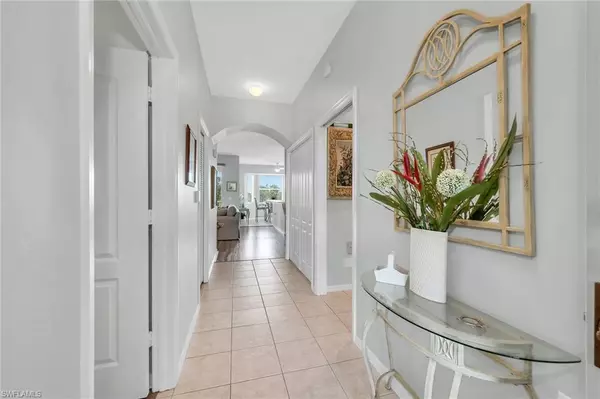 Naples, FL 34112,3800 Sawgrass WAY #3142