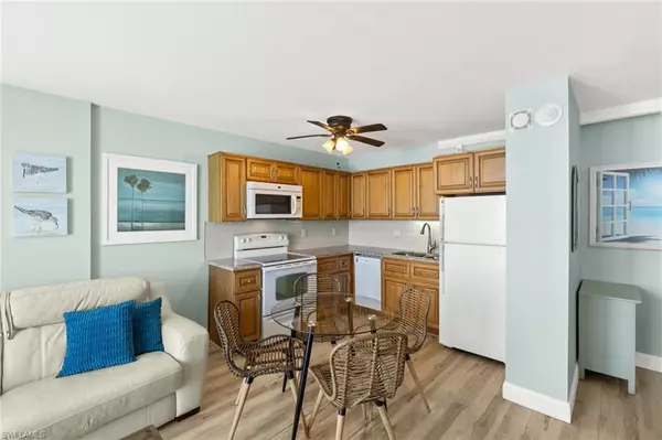 Fort Myers Beach, FL 33931,7300 Estero BLVD #907
